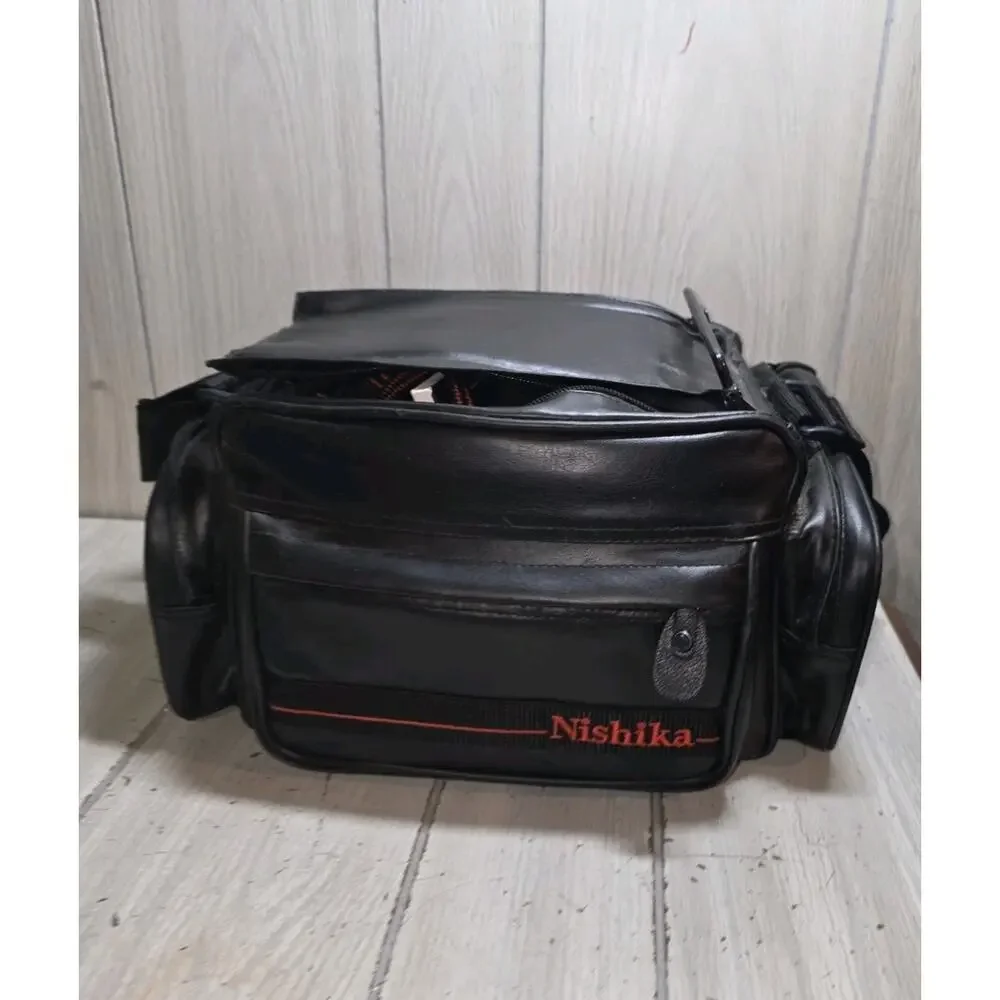 Nishika N8000 Camera 35mm Quadrascopic 3D Lenticular Flash Case Manual Kit